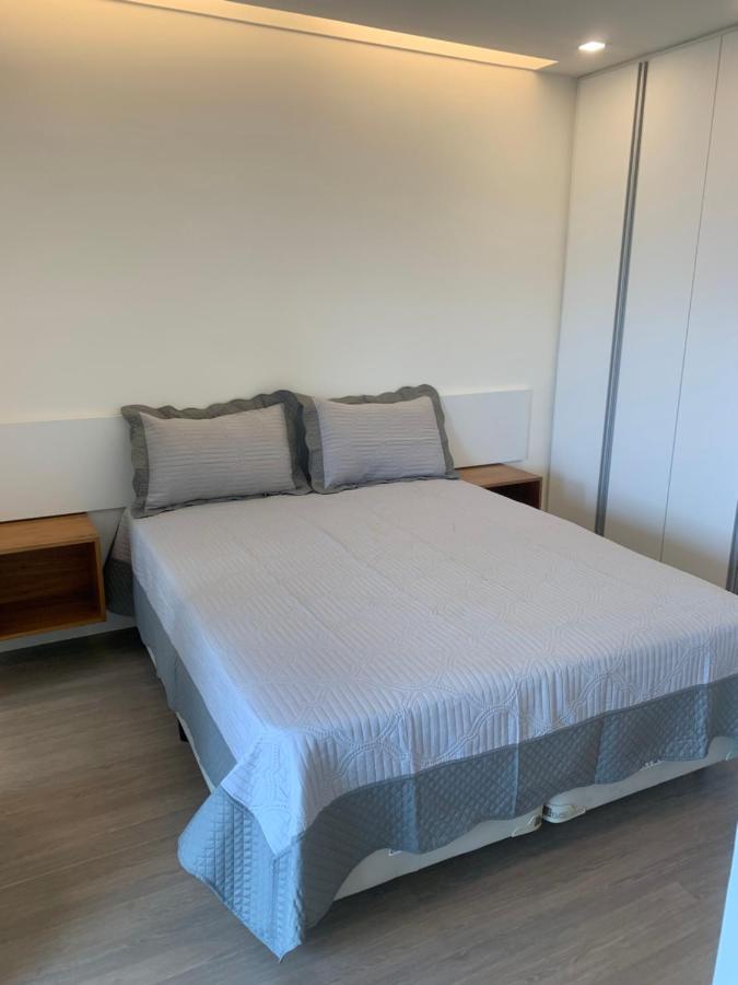 Flat Com 65 Metros; Sala; Duas Suites; Cozinha Recem-Reformado Rio de Janeiro Luaran gambar