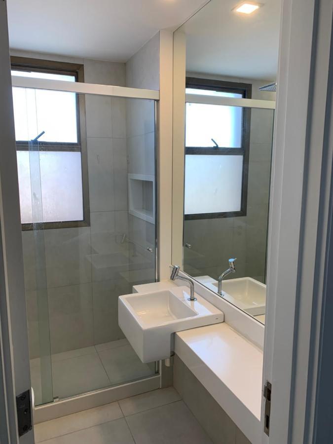 Flat Com 65 Metros; Sala; Duas Suites; Cozinha Recem-Reformado Rio de Janeiro Luaran gambar